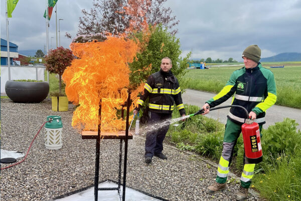 ms-gartenservice-biel-benken-kurs-feuerbekaempfung