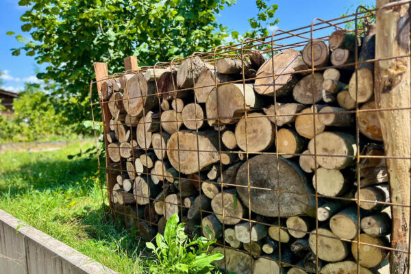 ms-gartenservice-biel-benken-naturschutz-holz-wand-mauer